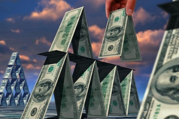 Будьте бдительны: финансовые пирамиды могут убить ваши сбережения