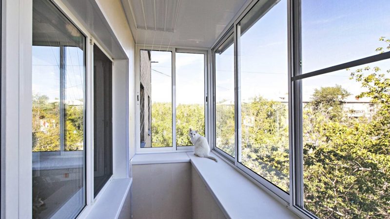 Остекление балконов: преимущества, виды и технические аспекты